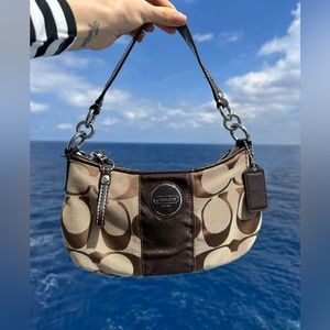 COACH vintage shoulder bag